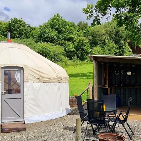 Bronfelen Yurt Hotel Cynghordy ภายนอก รูปภาพ